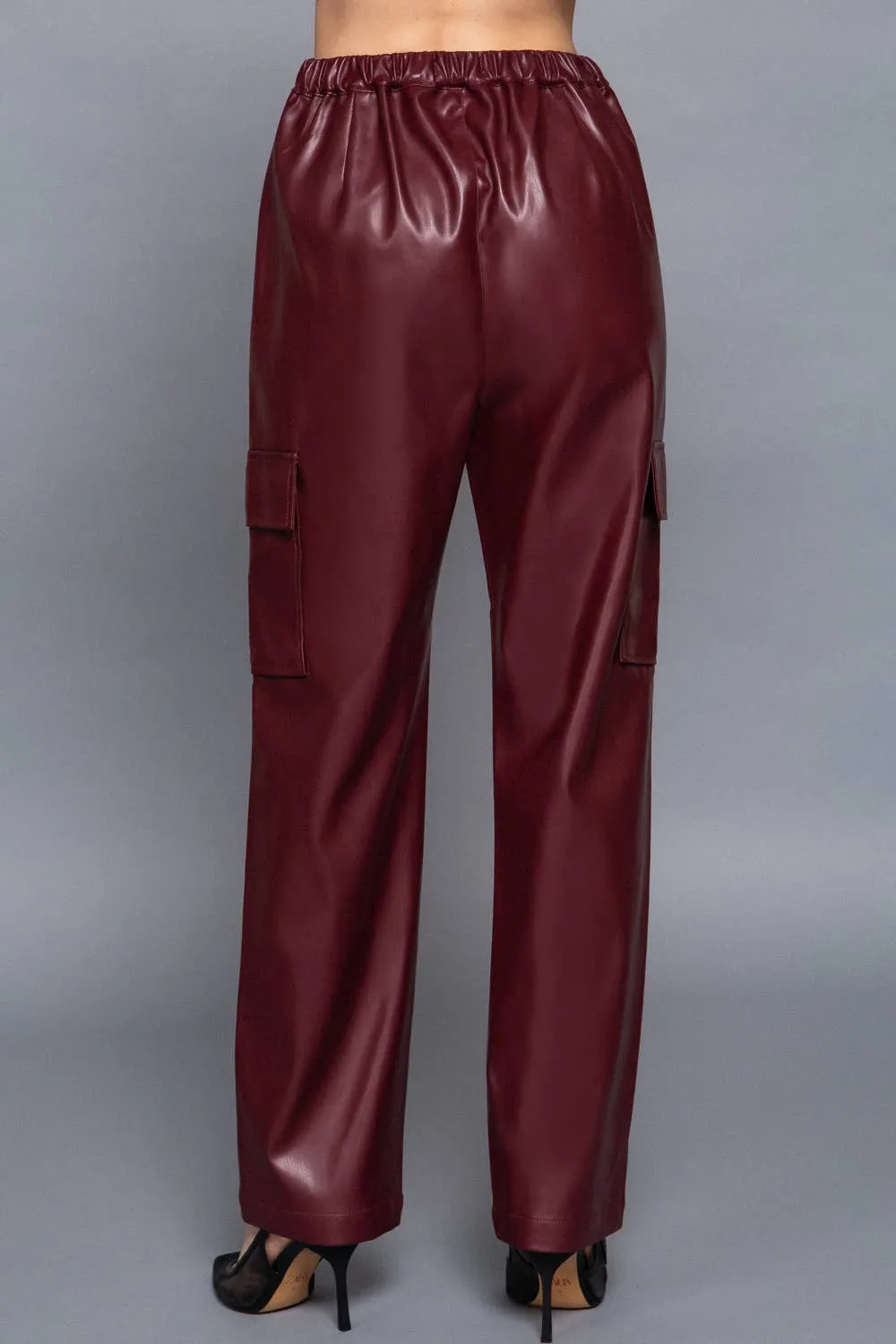 Back Elastic Band Zipper Closure Cargo Faux Leather Pants - Wine