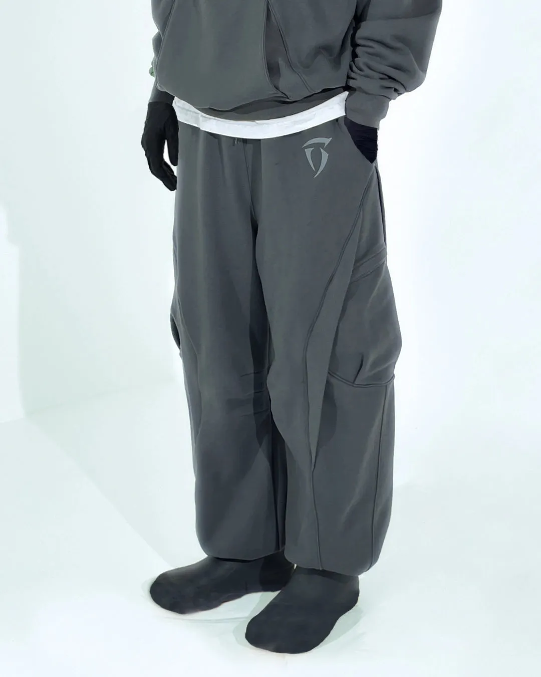 Bat sweat pants charcoal