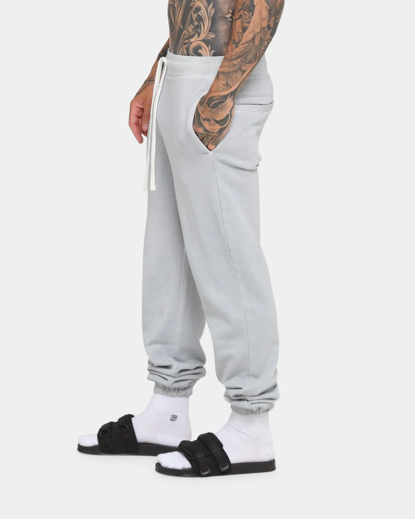 EN ES Cozy Premium Sweatpants Light Grey