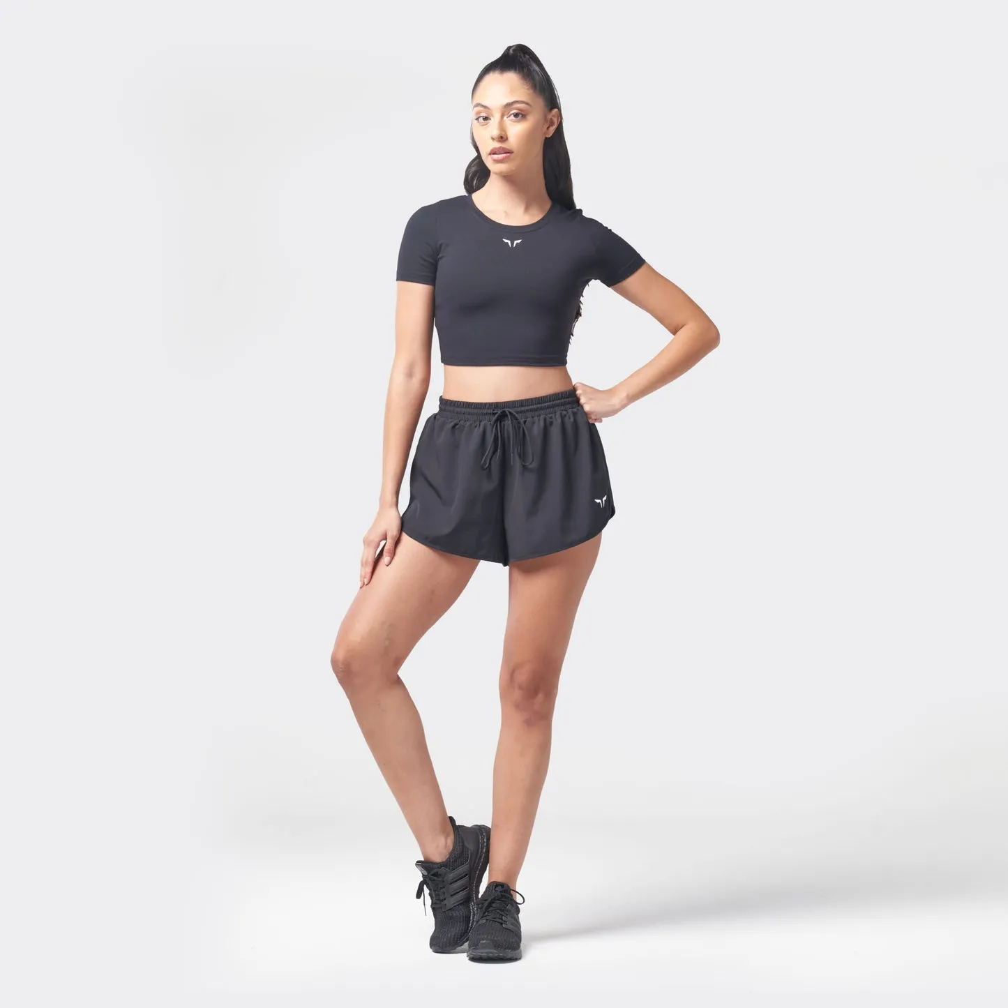 Essential Cropped Tee - Black