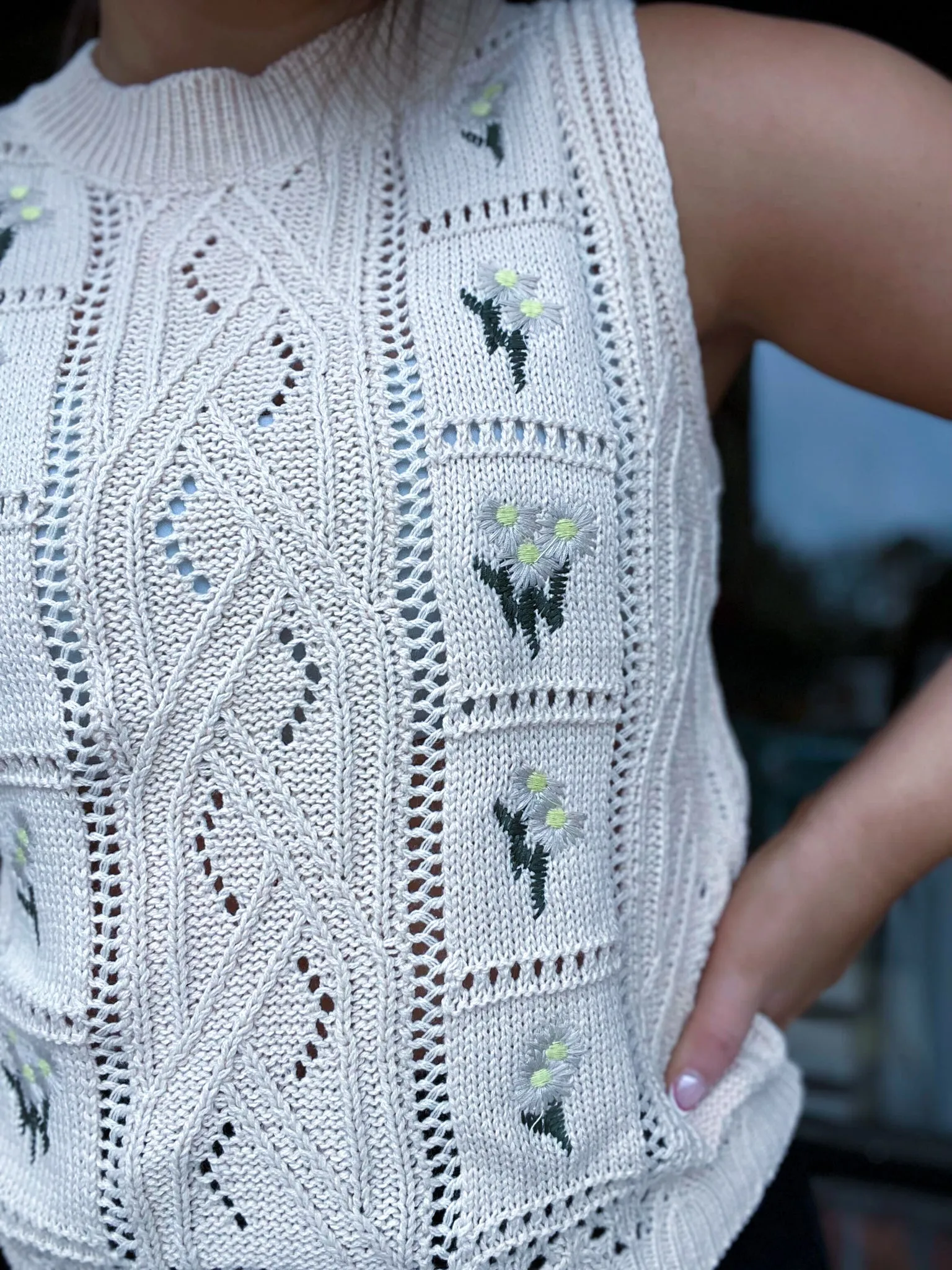 Flower Embroidered Sleeveless Sweater