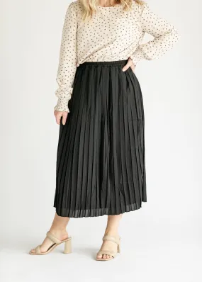 Pleated Pull-On Midi Skirt - FINAL SALE