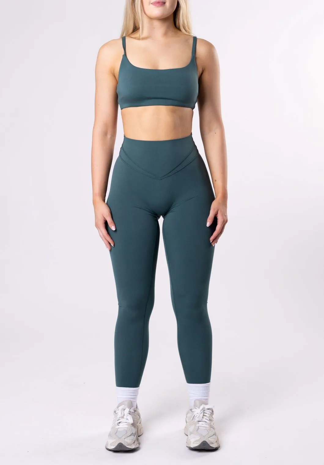 Reluna Icon Sculptseam™ Plus Legging Ivy