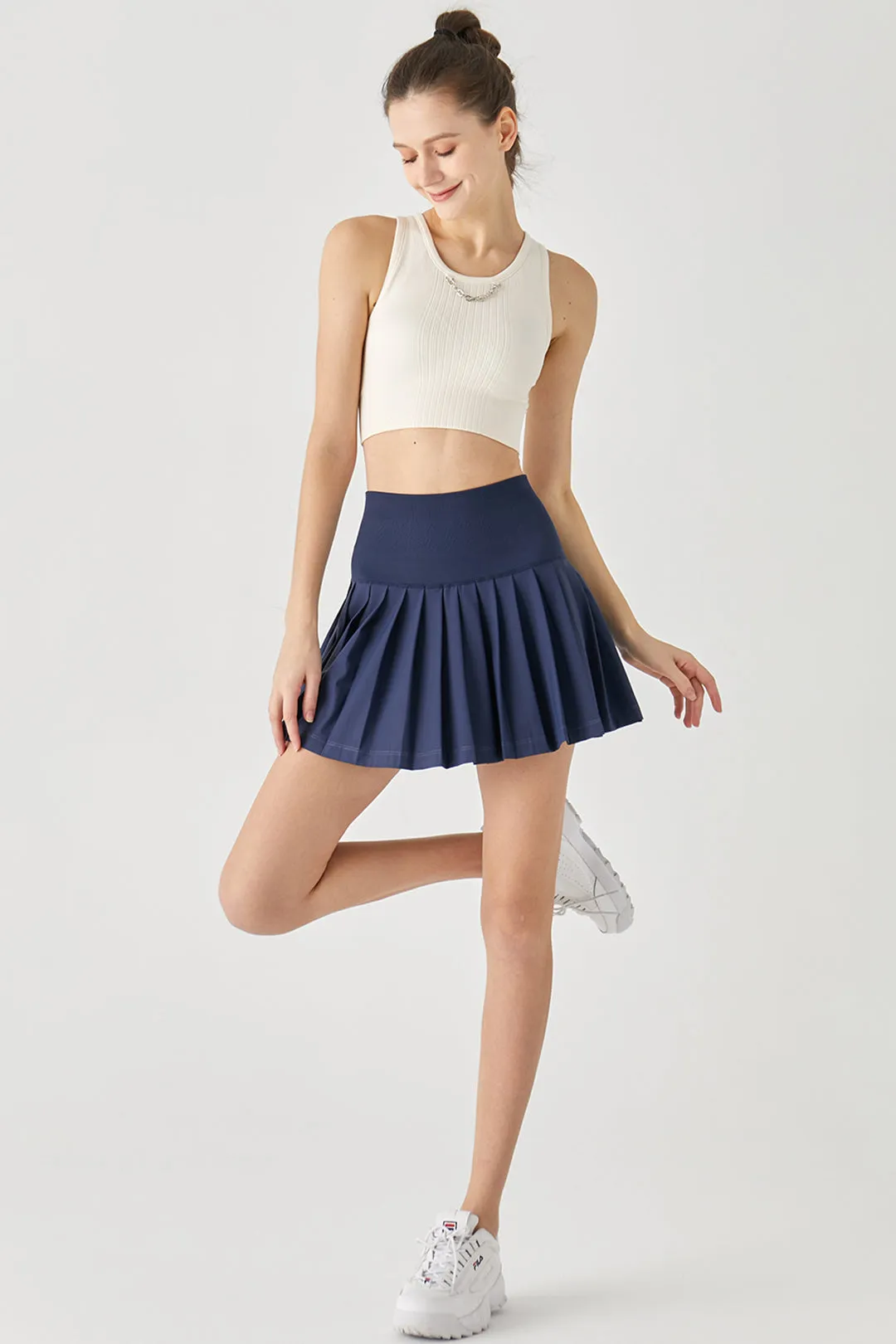 Seamless High-Waisted Pleated Skirt with Built-in Shorts