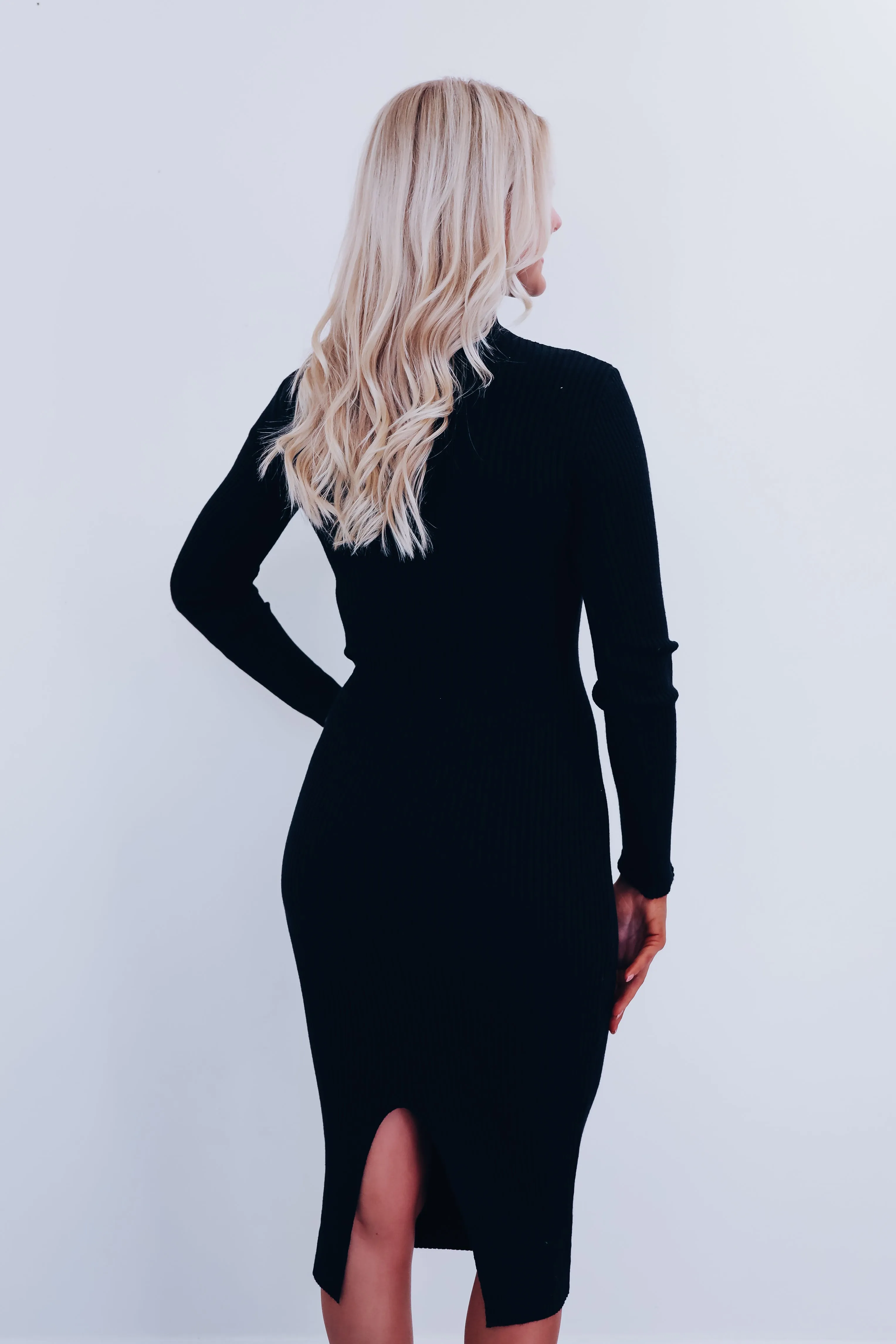 Sloan Sleek Midi Sweater-Dress - Black