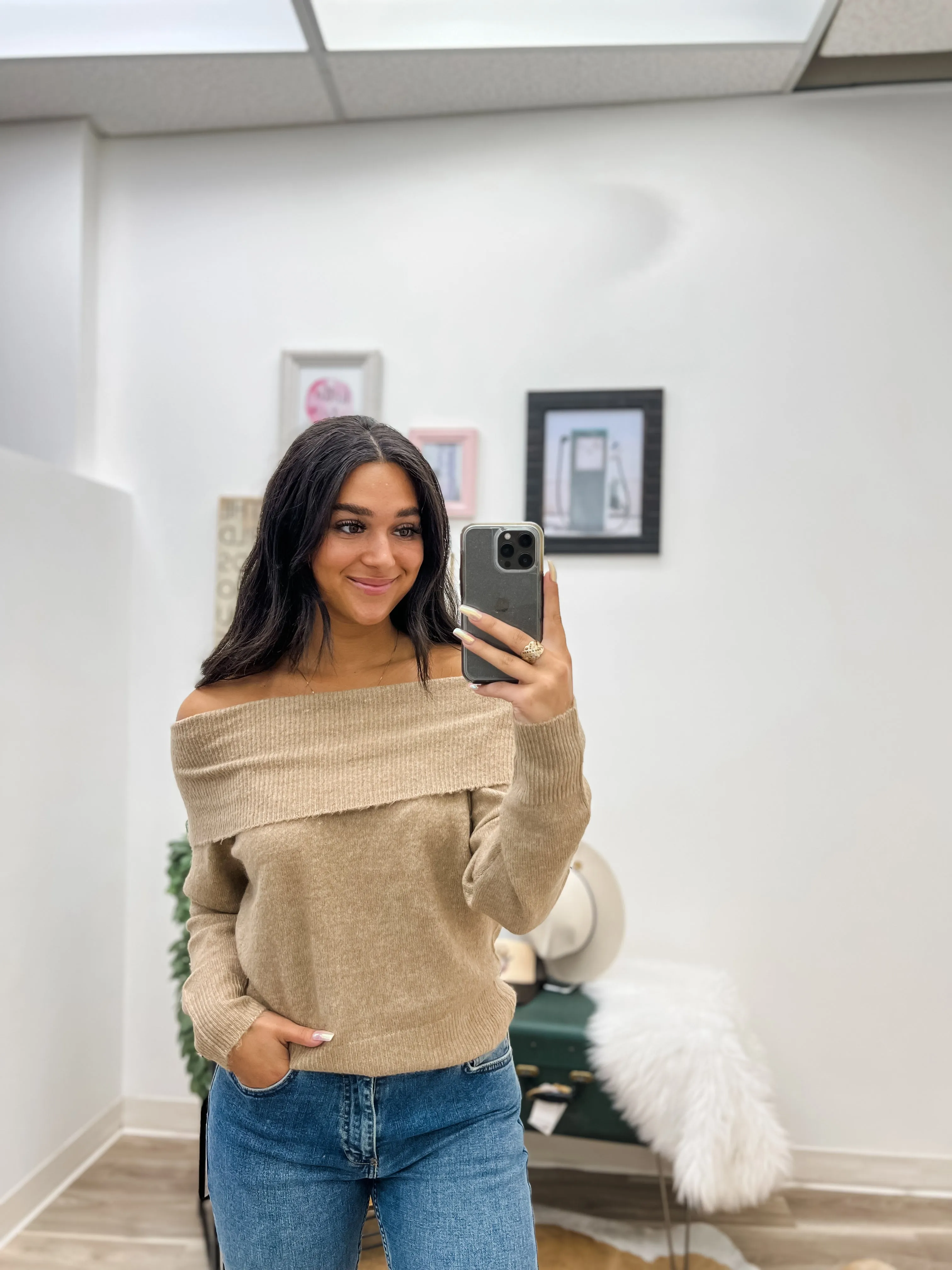 Stella Off-Shoulder Sweater - Camel