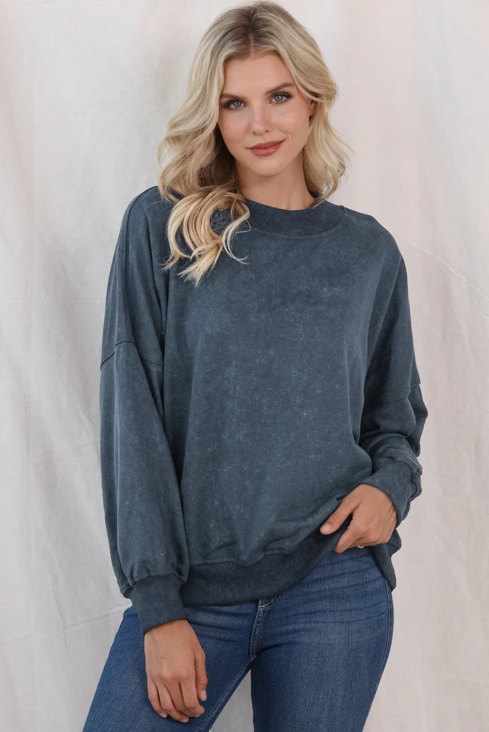 Women's Drop Shoulder Crew Neck Loose Fit Pullover Sweatshirt